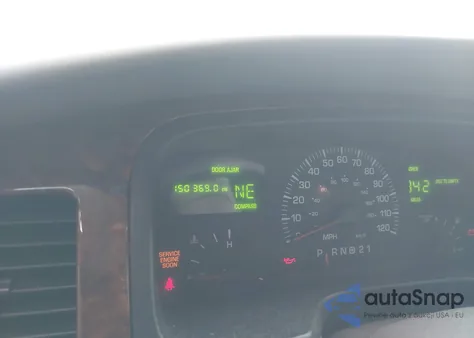 2001 Lincoln Town Car Executive from USA, damaged, VIN 1LNHM81W71Y709449